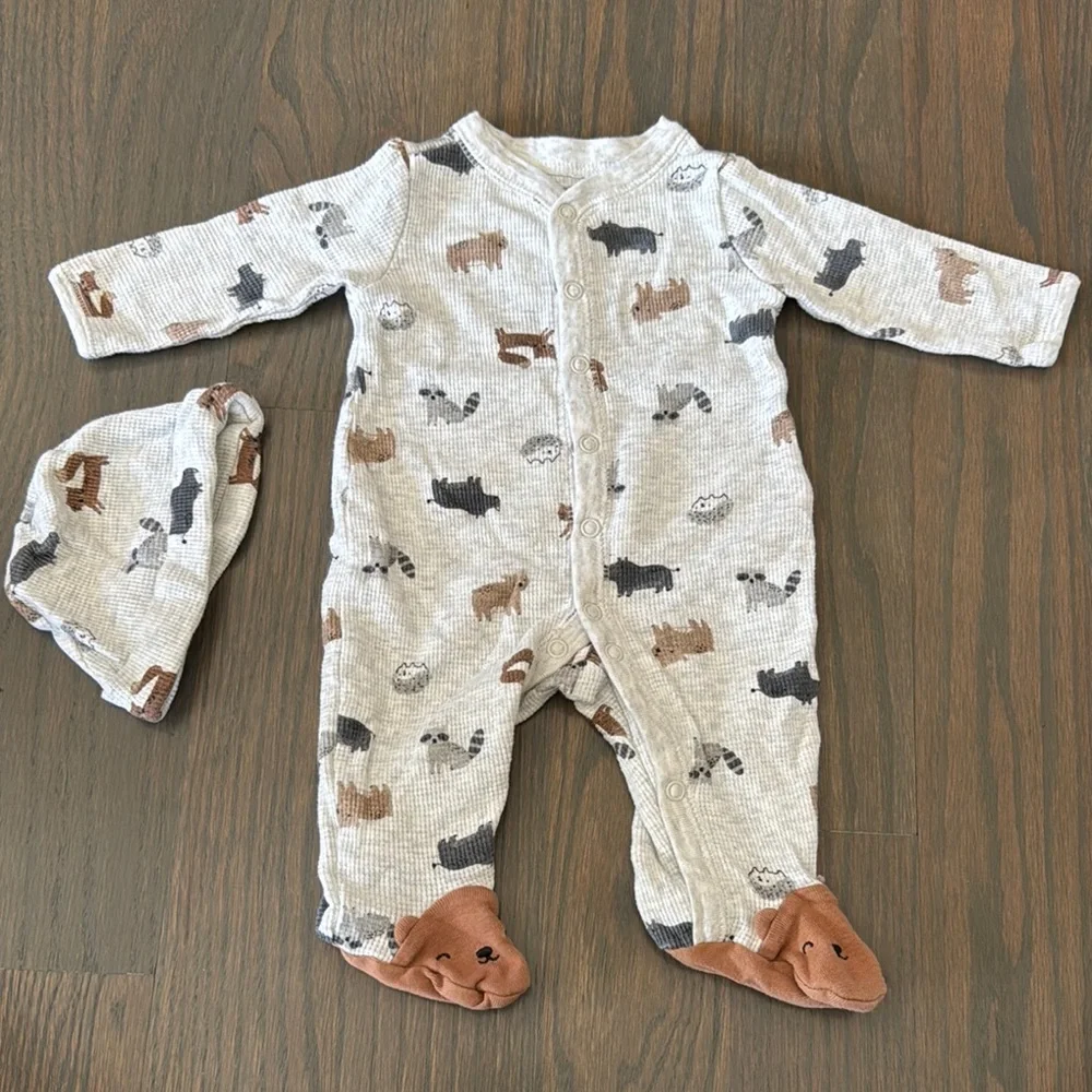 Carter’s 2-Piece Bear Footie Sleeper & Hat Set Baby 3M Animal Print